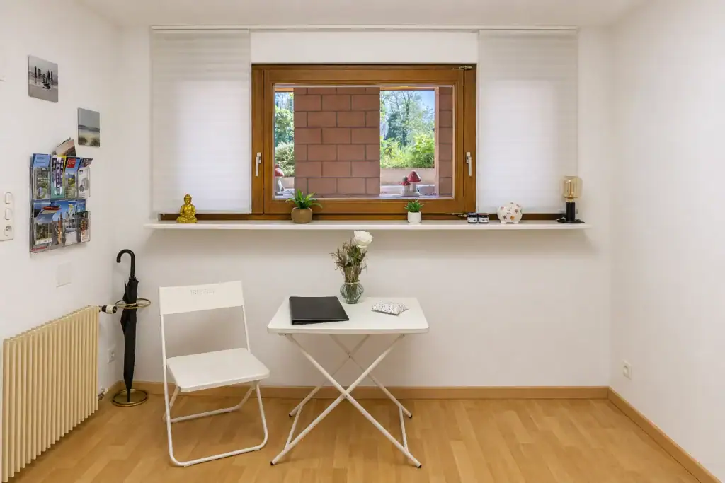 Sitting area, garden level studio Saint-Louis Alsace